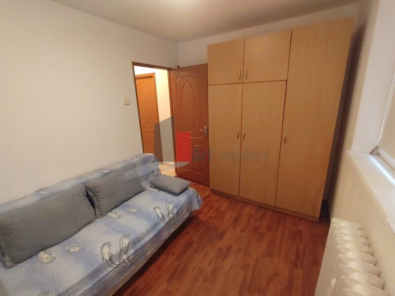 Uioara, Huedin, vanzare apartament 3 camere.