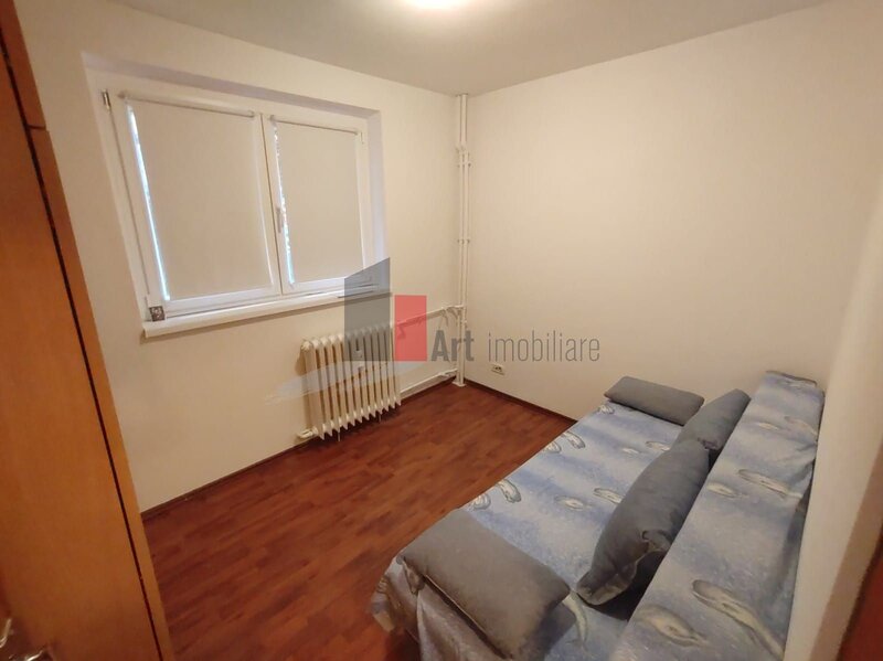 Uioara, Huedin, vanzare apartament 3 camere.