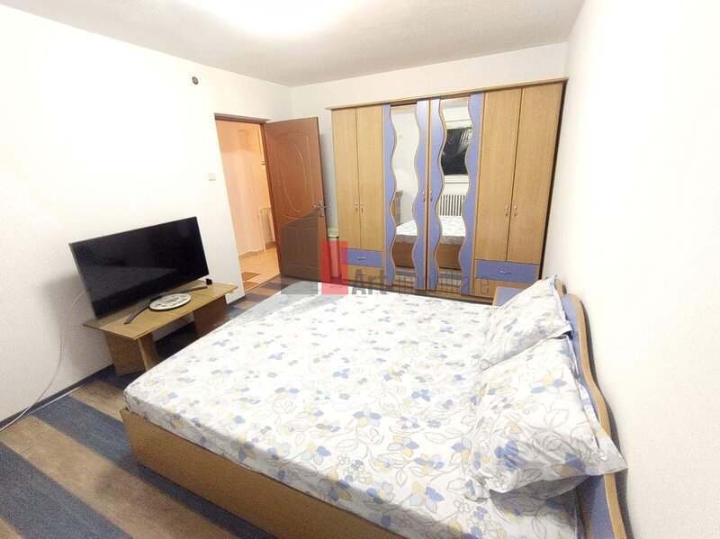 Uioara, Huedin, vanzare apartament 3 camere.