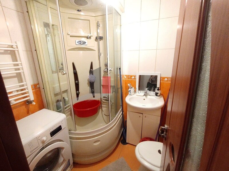 Uioara, Huedin, vanzare apartament 3 camere.