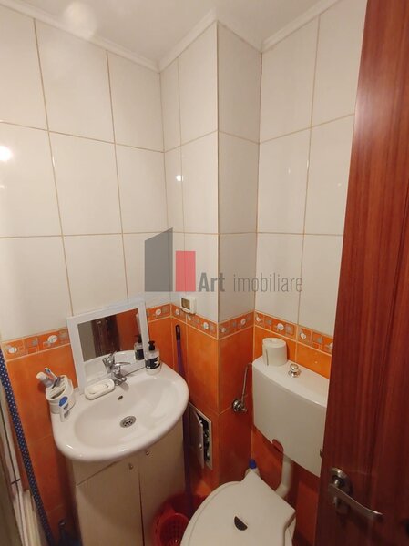 Uioara, Huedin, vanzare apartament 3 camere.