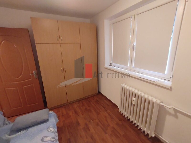 Uioara, Huedin, vanzare apartament 3 camere.